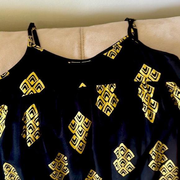 Kahulale’a M size, skinny shoulder strap’s  Black / Gold. Stunning on. - Picture 4 of 5